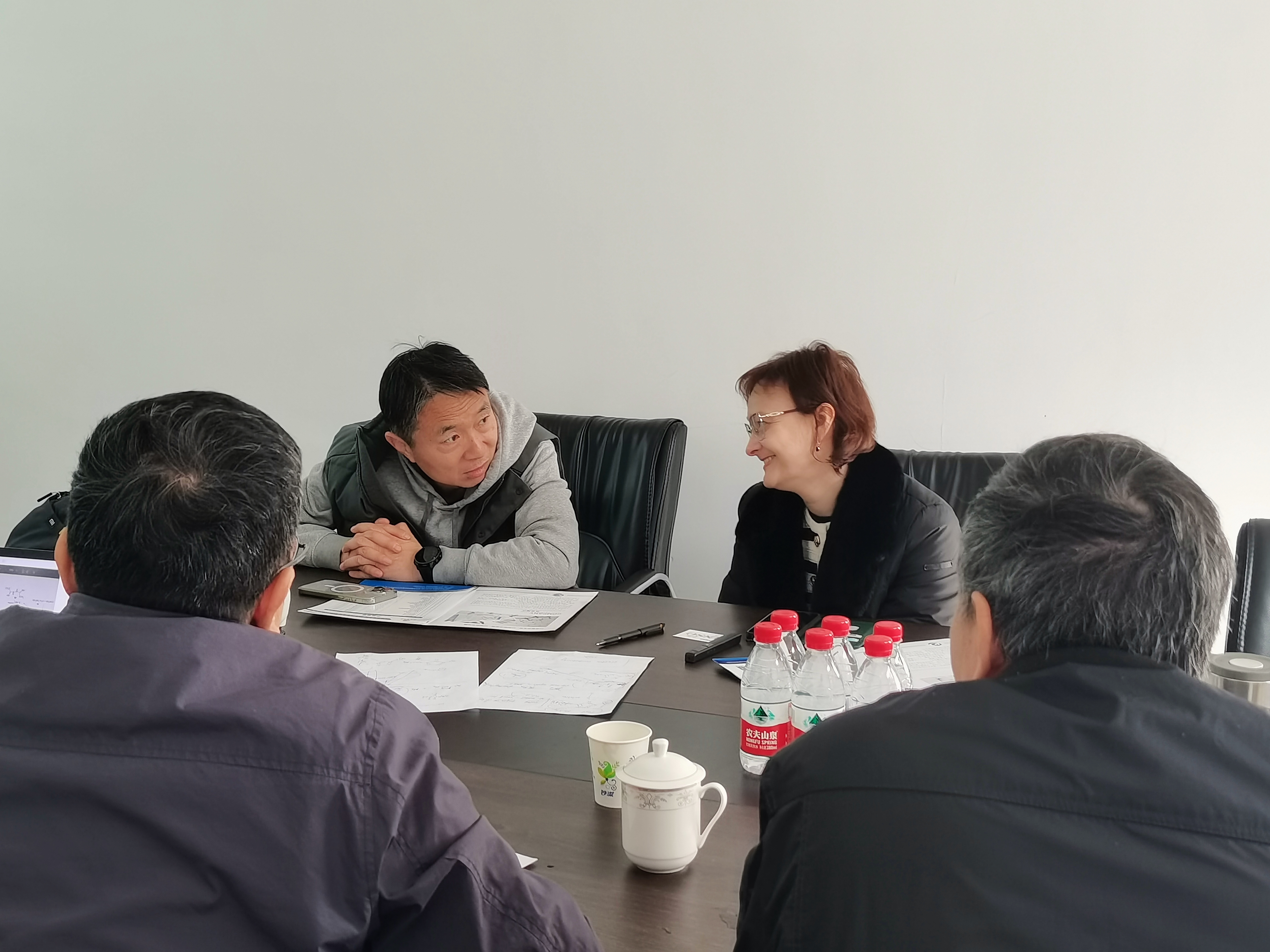 Kinsotech und russische Kunden erkunden gemeinsam neue Möglichkeiten in der Feinchemie